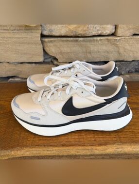 Nike Beige and Black Platform Trainers